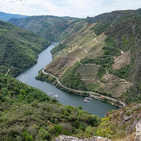 Casa Tome A - Ribeira Sacra Апартаменты Teixeira